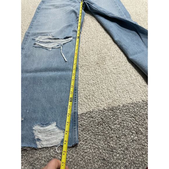 BDG Men's Relaxed Jeans in Light Blue - Picture 4 of 12